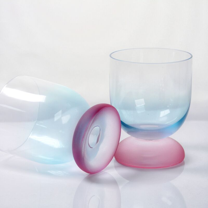 qualidade Copo de vidro de vinho de cristal soprado à mão com base congelada de gradiente de duas cores e capacidade de 300 ml para cocktail de vinho e decoração doméstica fábrica