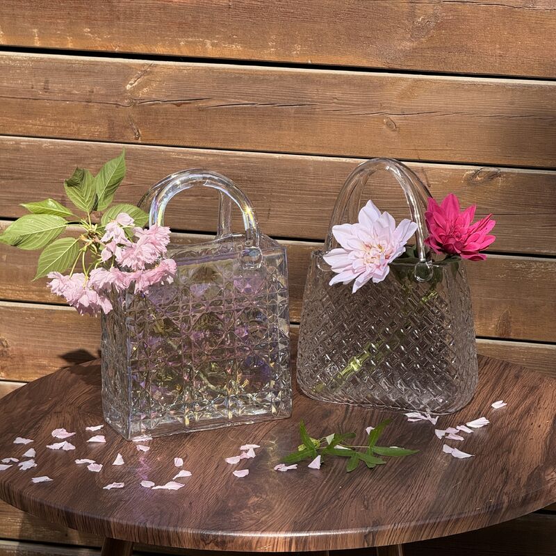 qualidade Hand-Blown Diamond Pattern Glass Handbag Vase - Versatile Decorative Centerpiece for Home & Wedding Decor fábrica