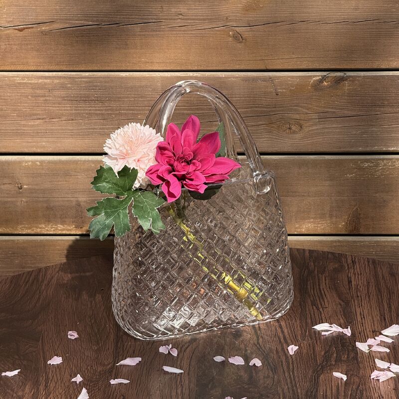 qualidade Hand-Blown Diamond Pattern Glass Handbag Vase - Versatile Decorative Centerpiece for Home & Wedding Decor fábrica
