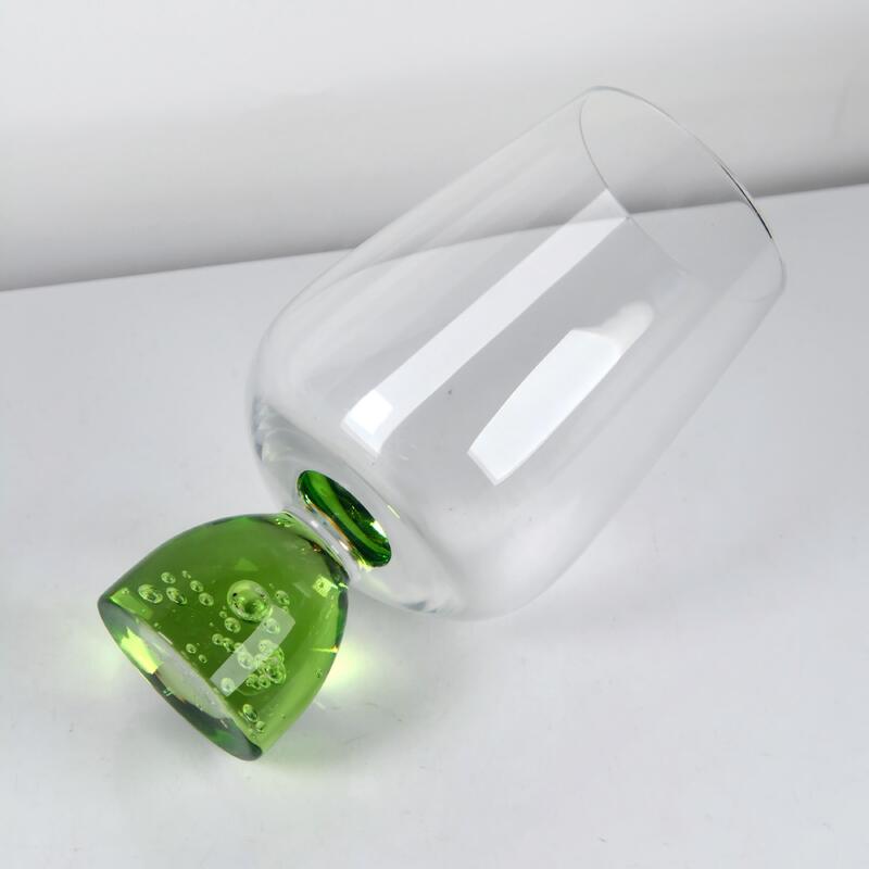 qualidade Copo de vidro de cristal de base de bolhas feito à mão com vidro de cristal livre de chumbo para jantar elegante fábrica