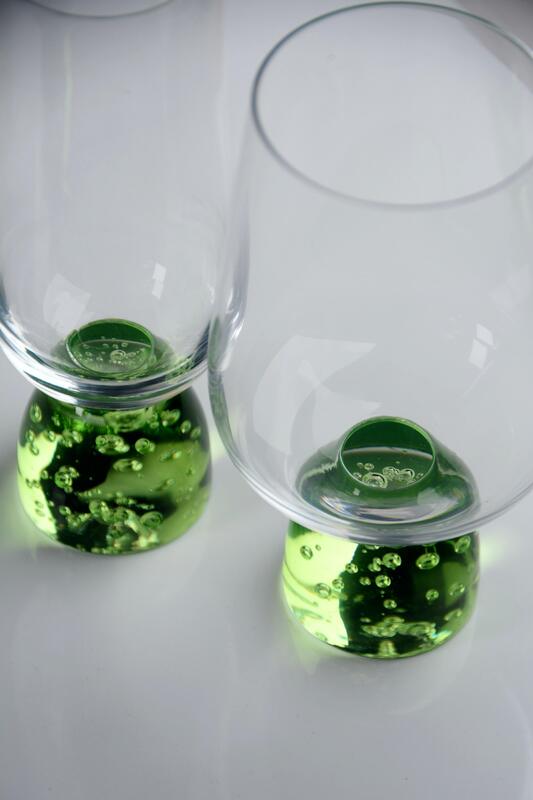 qualidade Copo de vidro de cristal de base de bolhas feito à mão com vidro de cristal livre de chumbo para jantar elegante fábrica