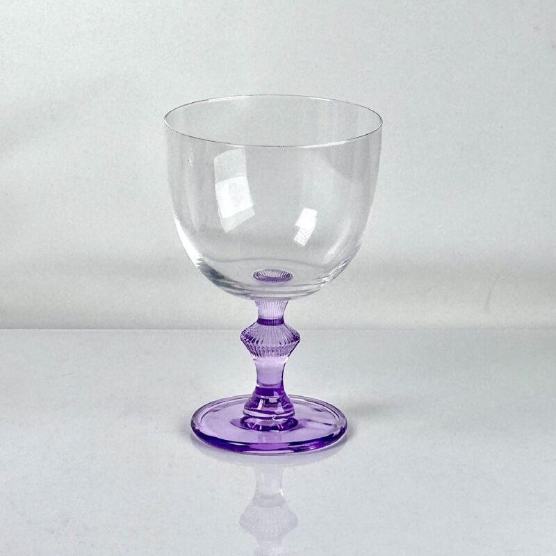 qualidade 4‑Pack Vintage Purple Stem Wine Glasses, Assorted Shapes Clear Cup with Decorative Purple Stem, Handblown Glass Goblets for Wedding Party Home Tabletop Decoration fábrica