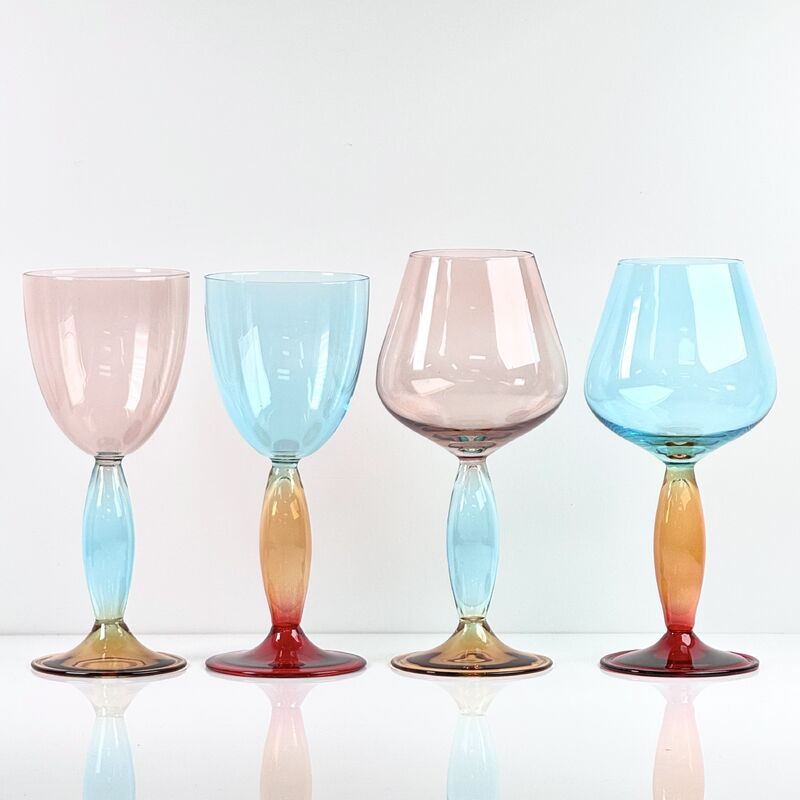 Qualidade Hand-Blown Gradient Color Borosilicate Wine Glasses, Multi-Color Artistic Stem Goblets for Wine, Cocktail, Home Bar & Party Decor fábrica