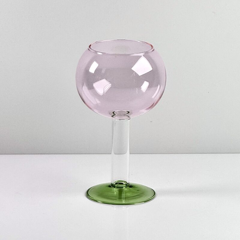 Qualidade Hand Blown Borosilicate Stemmed Wine & Cocktail Glass Set, Pink Bowl with Green Hollow Stem Base, Colored Spray Tinted Art Goblets for Bar, Wedding & Table Decor fábrica
