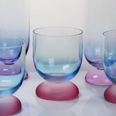 qualidade Copo de vidro de vinho de cristal soprado à mão com base congelada de gradiente de duas cores e capacidade de 300 ml para cocktail de vinho e decoração doméstica fábrica