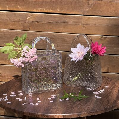 qualidade Hand-Blown Diamond Pattern Glass Handbag Vase - Versatile Decorative Centerpiece for Home & Wedding Decor fábrica