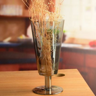 qualidade Centrais para porta-velas de vidro cinzento electroplacado fábrica