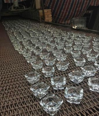 qualidade Mini Size Sqaure Glass Votive Candlestick Holders para Tealight fábrica