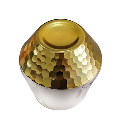 qualidade 400 ml de copos de vinho de cristal de mel de ouro cortado à mão fábrica