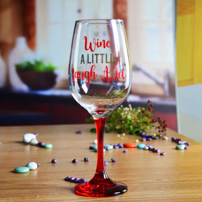 qualidade Copo de vinho de cristal de 340 ml com letras engraçadas Decoração decorativa fábrica