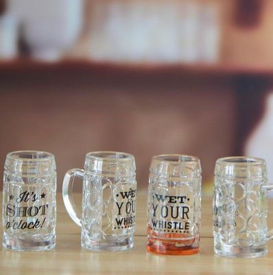 qualidade 2 oz de vidros coloridos de baixo mini para o jogo de bebidas do bar fábrica