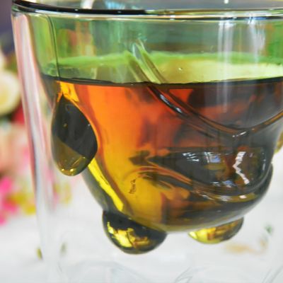 qualidade Garrafas de bebida coloridas de borosilicato verde de dupla camada fábrica