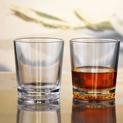 qualidade Gráfico Concise Tumbler copos de bebida personalizados padrão de flores em relevo duplo Old Fashion Glass Cup fábrica