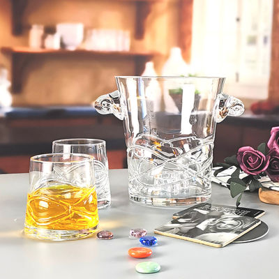 qualidade Vidro de uísque feito à mão com olhos incrustados fábrica