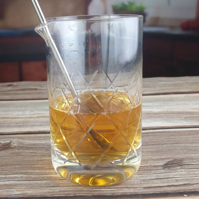 qualidade Copo de mistura de coquetéis sem costura de cristal de 550 ml com corte à mão fábrica